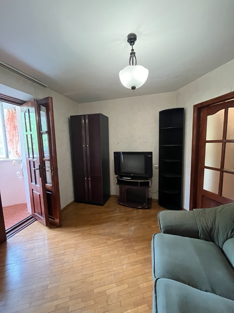 продажа трехкомнатной квартиры номер A-173229 в Приморском районе, фото номер 17